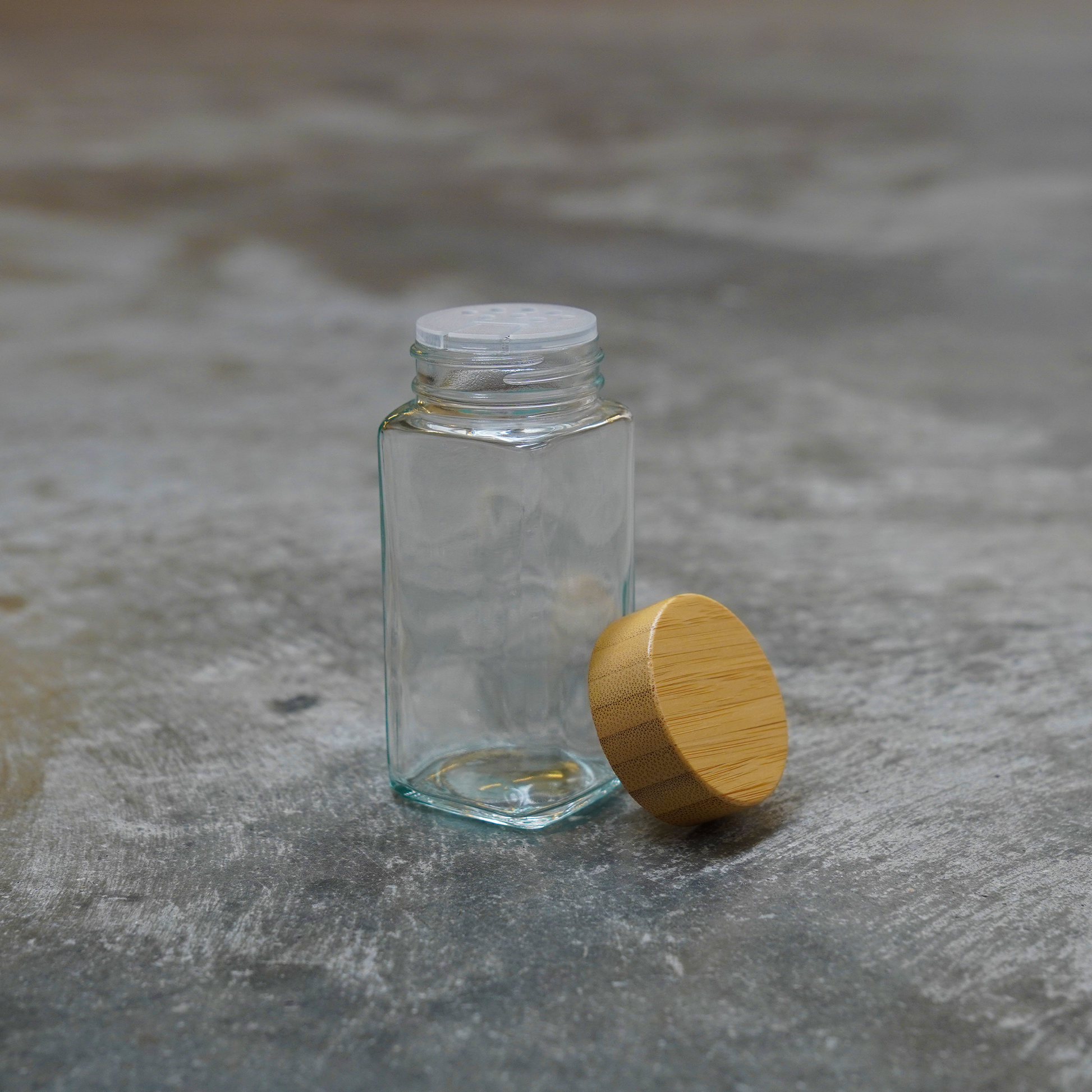 Krydderiglas med opdeler