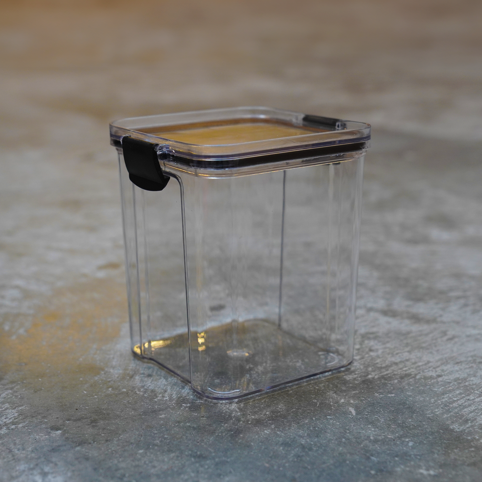 Kvadratisk opbevaringsboks