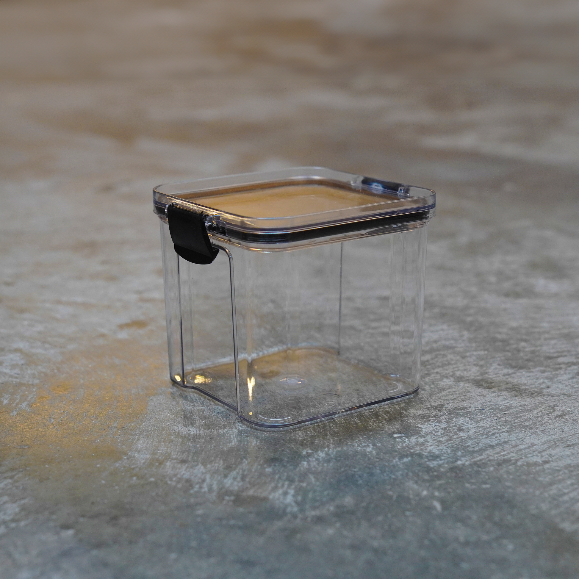 Kvadratisk opbevaringsboks